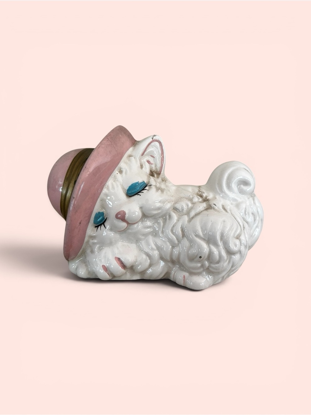 Vintage Mid-Century Ceramic Sleeping White Cat in Pink Sunhat Figurine – Retro